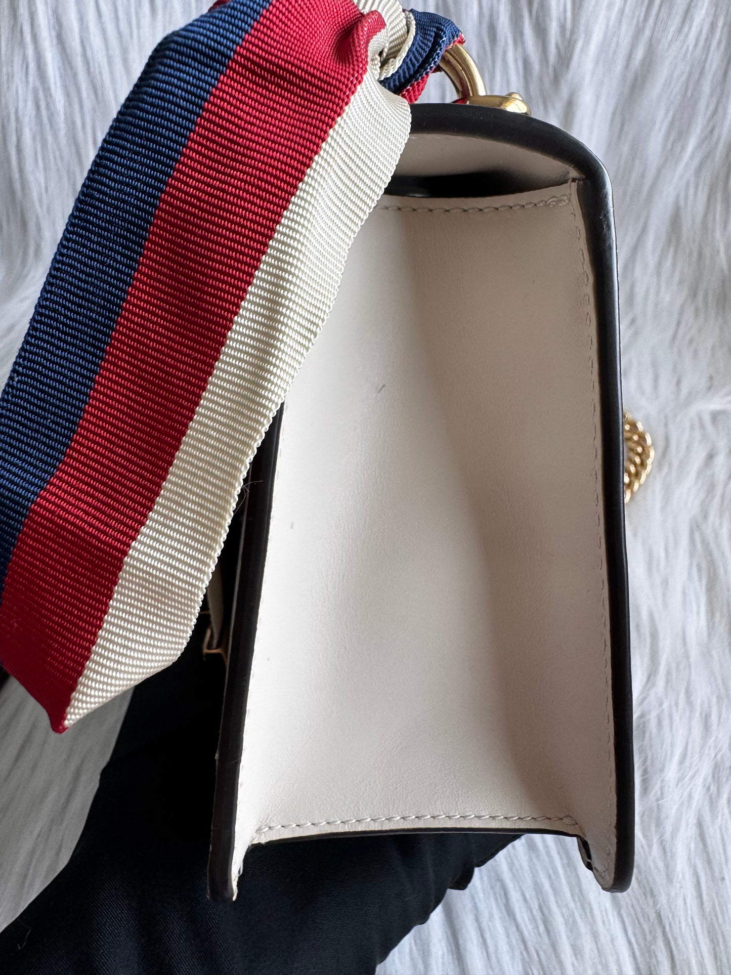 Gucci Sylvie White Mini Chain Bag