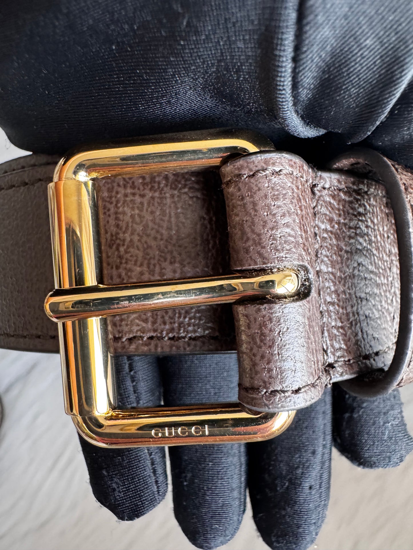 حقيبة كتف صغيرة Gucci GG Marmont - حمراء