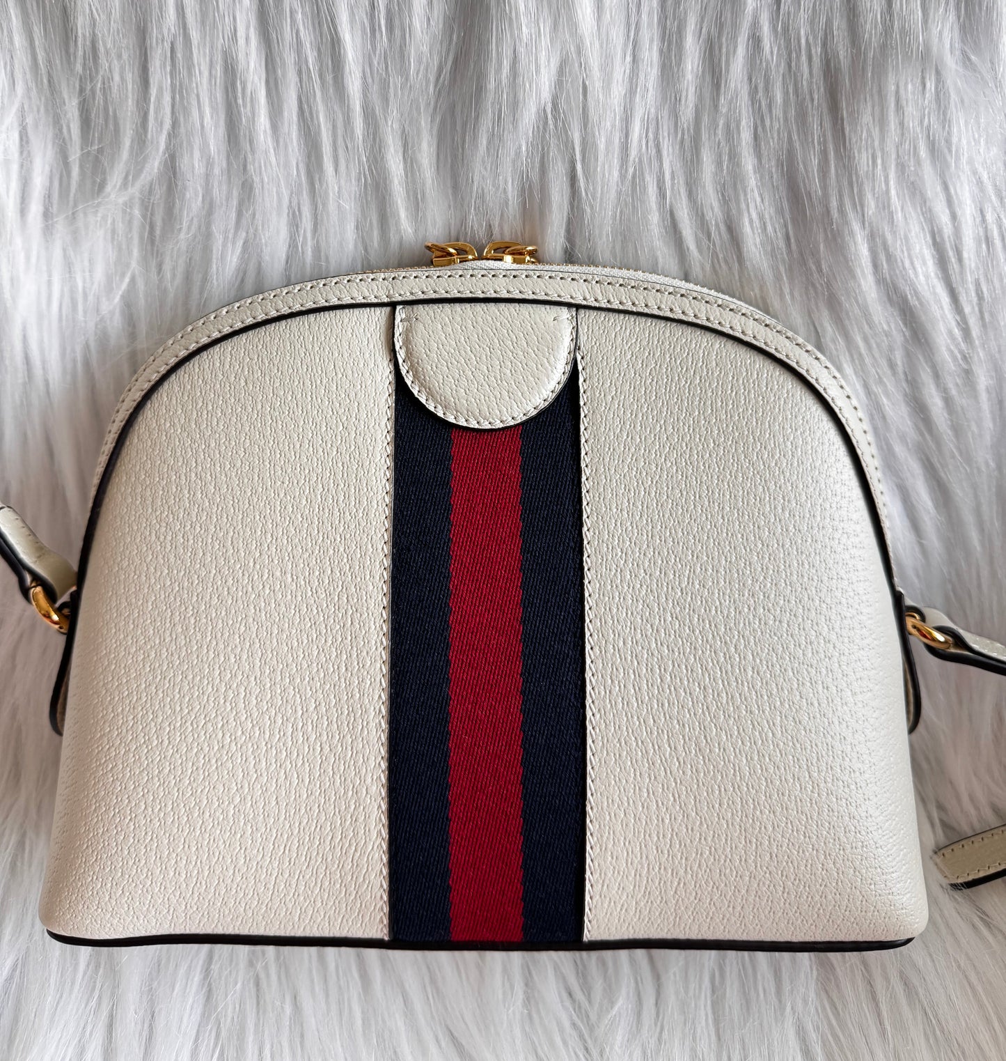 حقيبة كتف صغيرة Gucci GG Marmont - حمراء