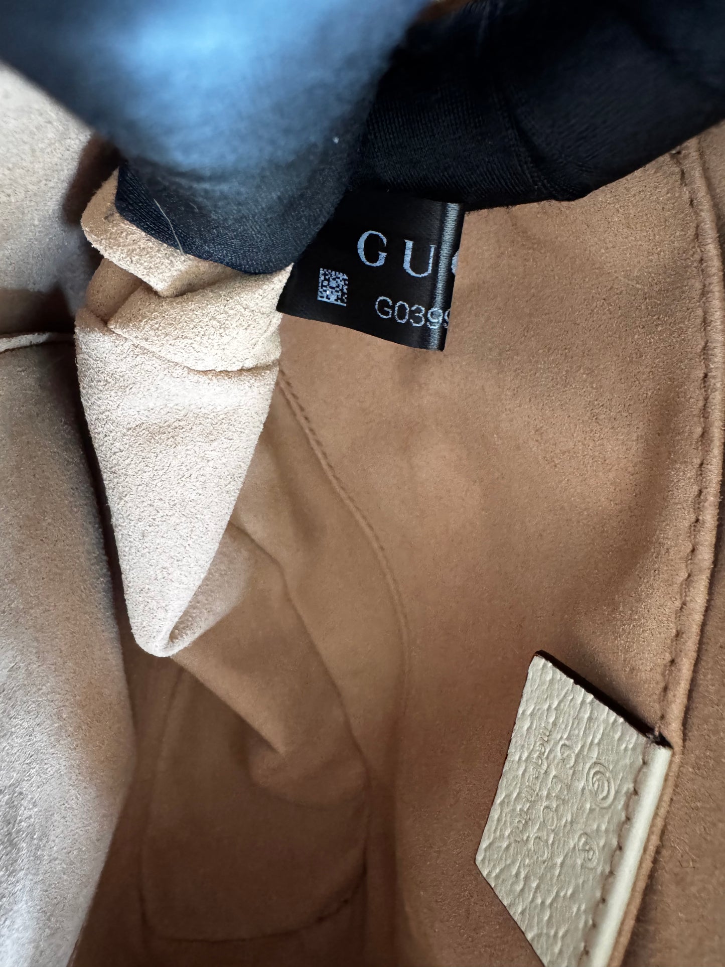 حقيبة كتف صغيرة Gucci GG Marmont - حمراء