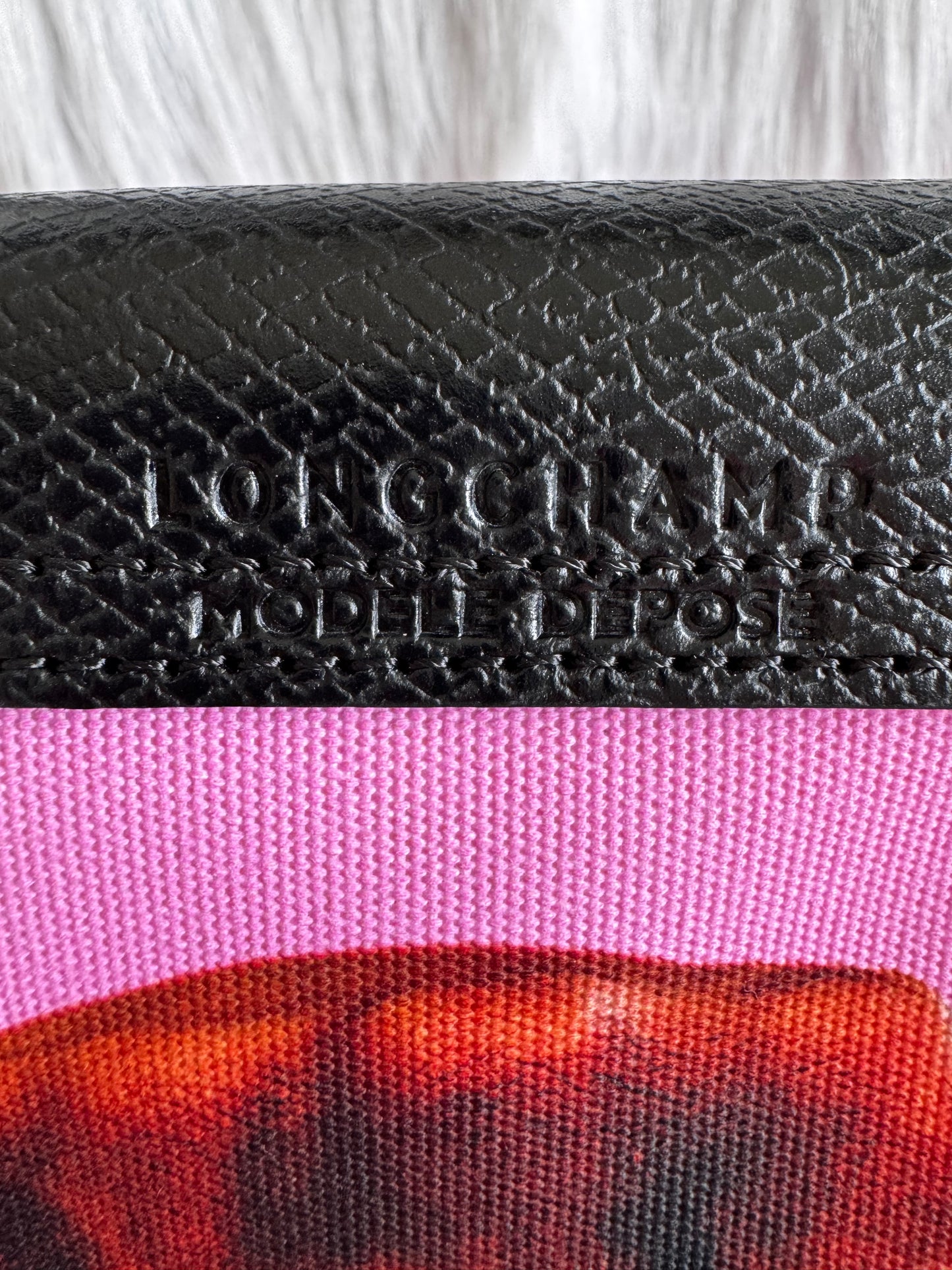 حقيبة كتف صغيرة Gucci GG Marmont - حمراء