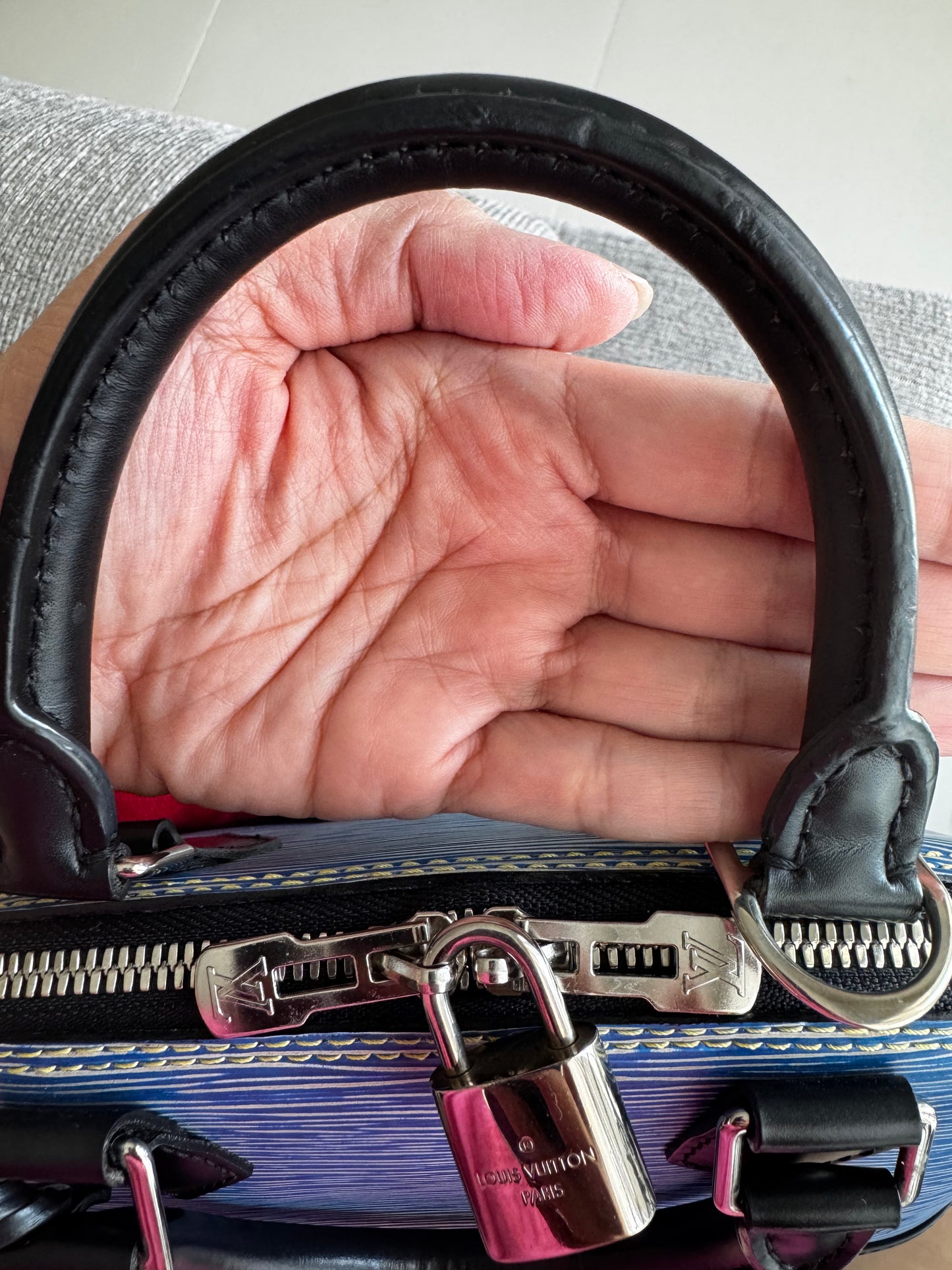 لويس فويتون ألما بي بي فيرنيس ريد