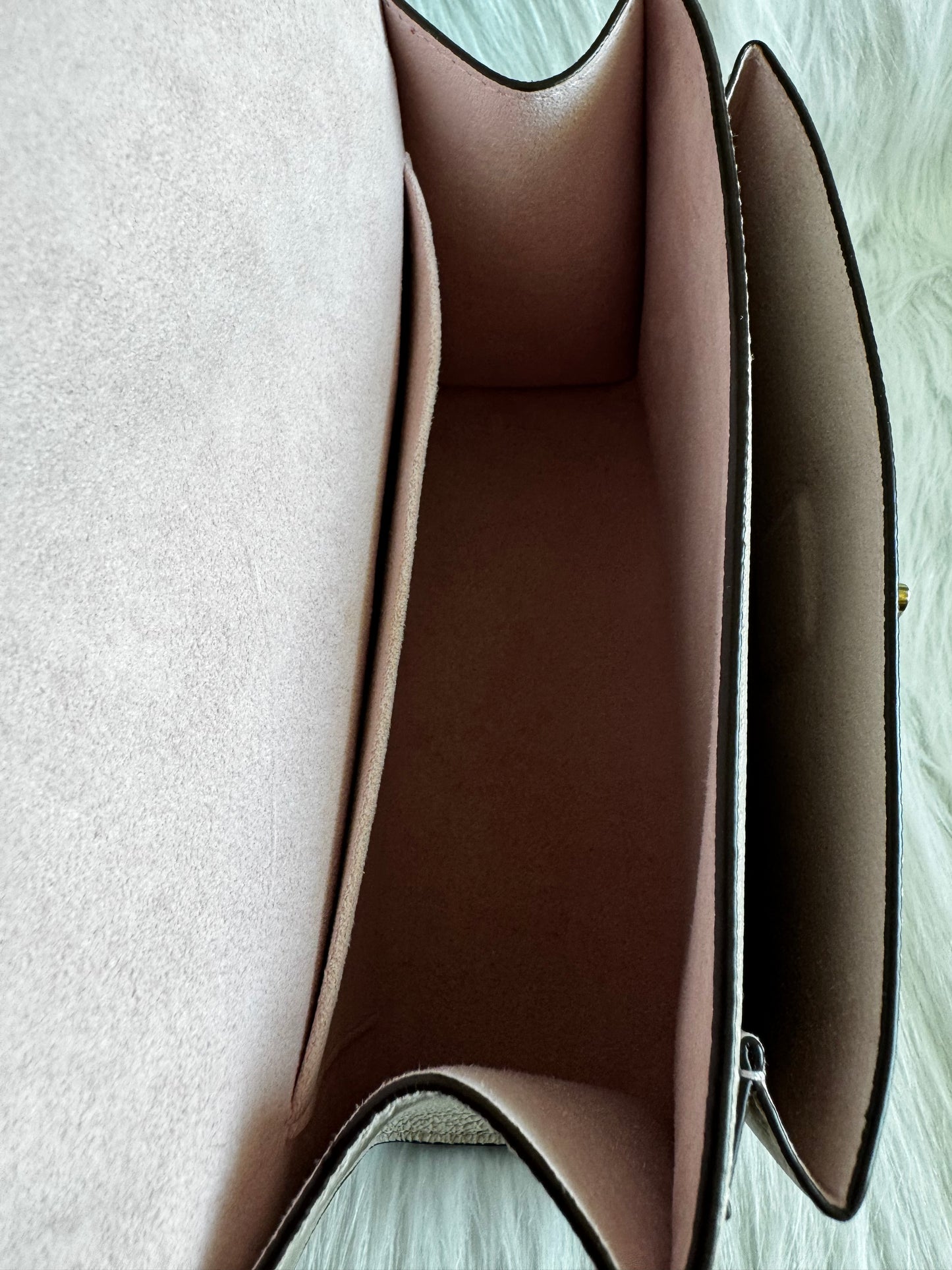 لويس فويتون نيفيرفول إم إم-دامييه إيبين