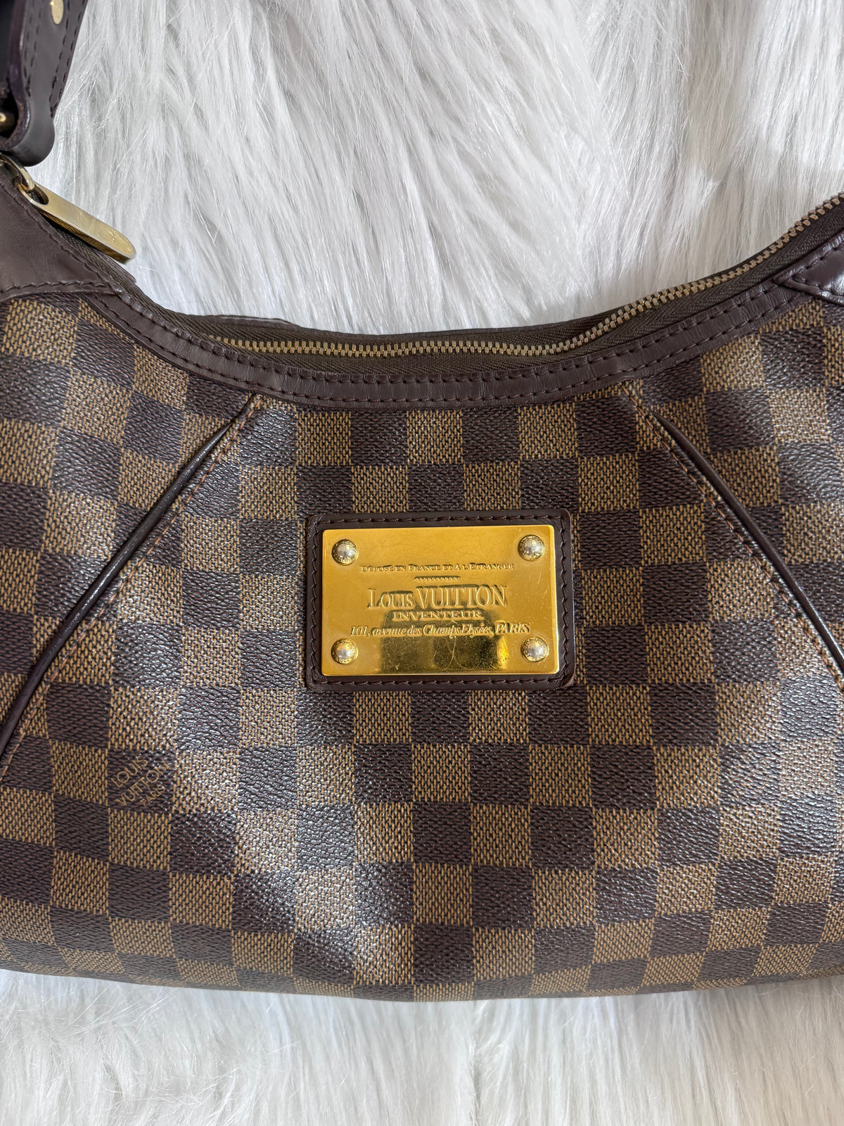 Louis Vuitton Damier Ebene Thames GM Shoulder Bag