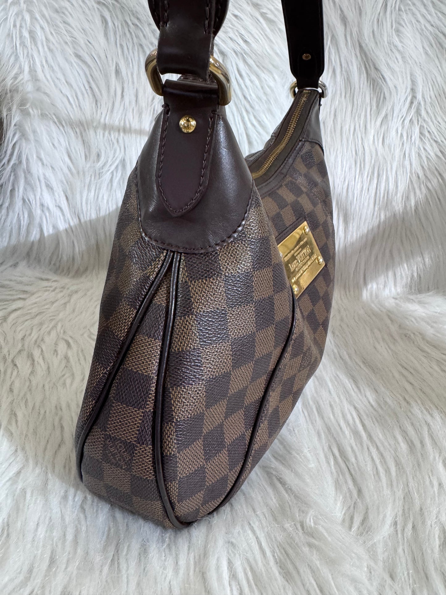 Louis Vuitton Damier Ebene Thames GM Shoulder Bag