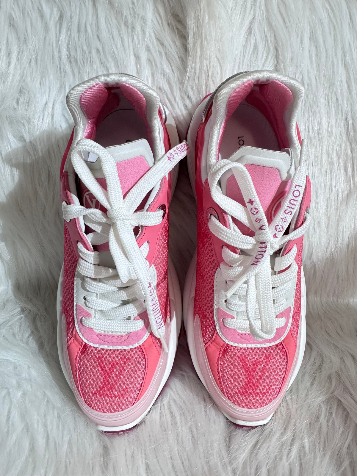 Louis Vuitton Run 55 Pink Monogram Sneakers  size 34.5