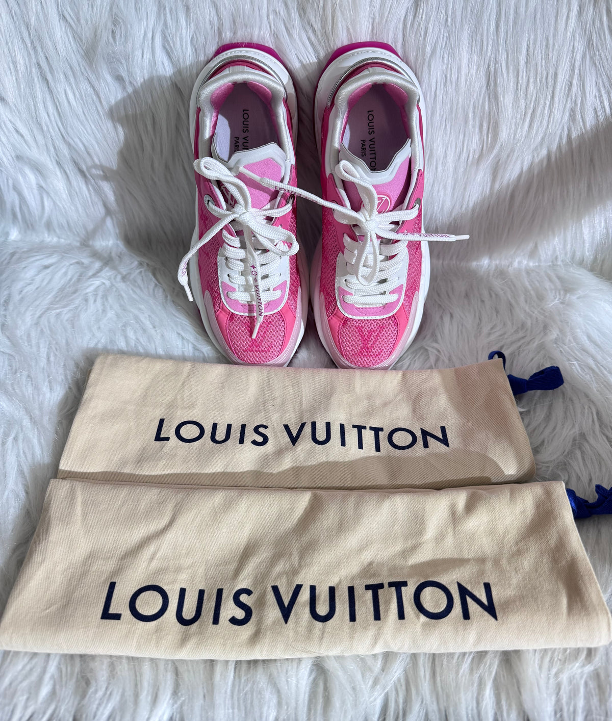 Louis Vuitton Run 55 Pink Monogram Sneakers  size 34.5