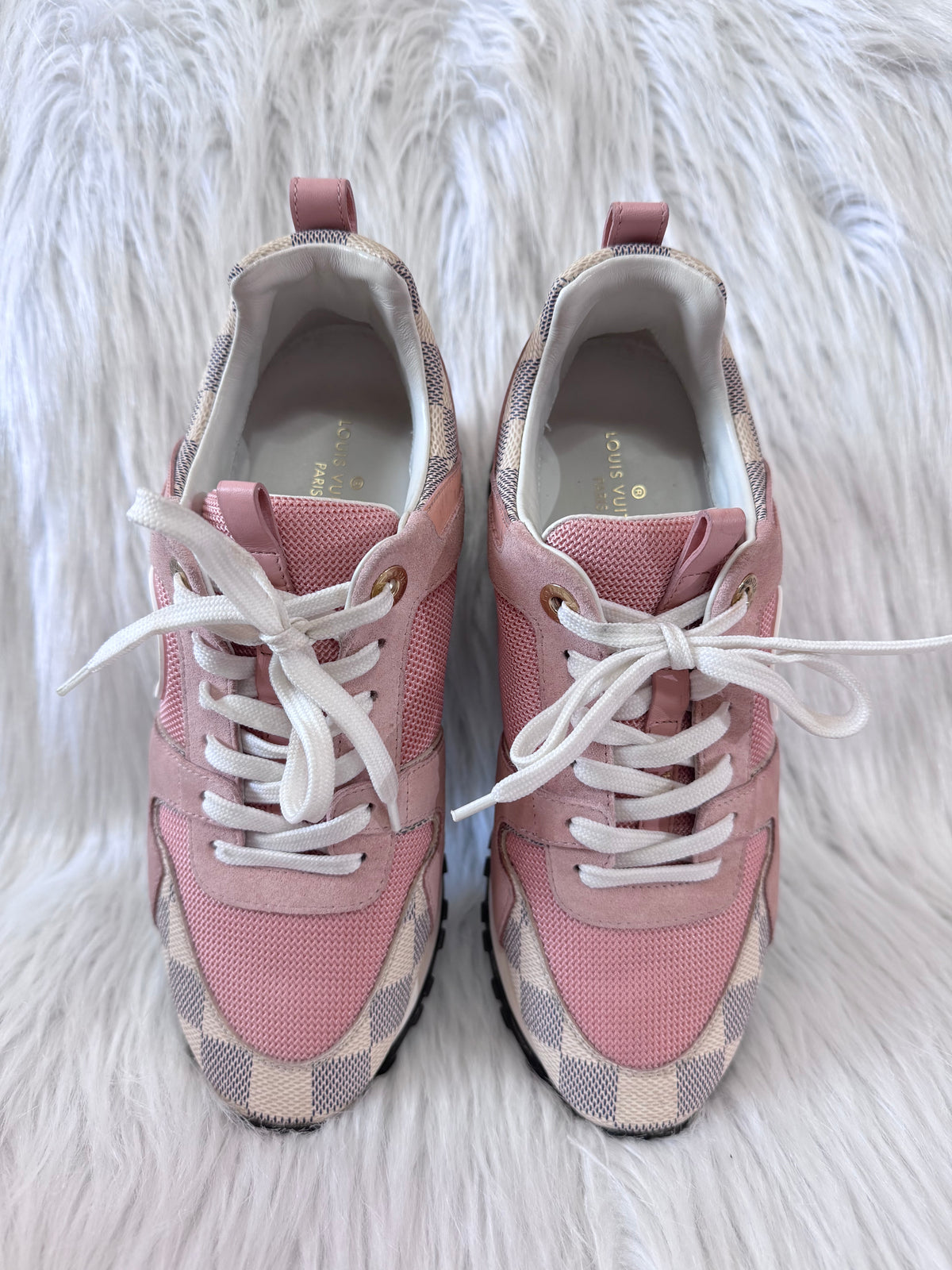 Louis Vuitton Run Away Pink Damier Azur Sneakers size 36