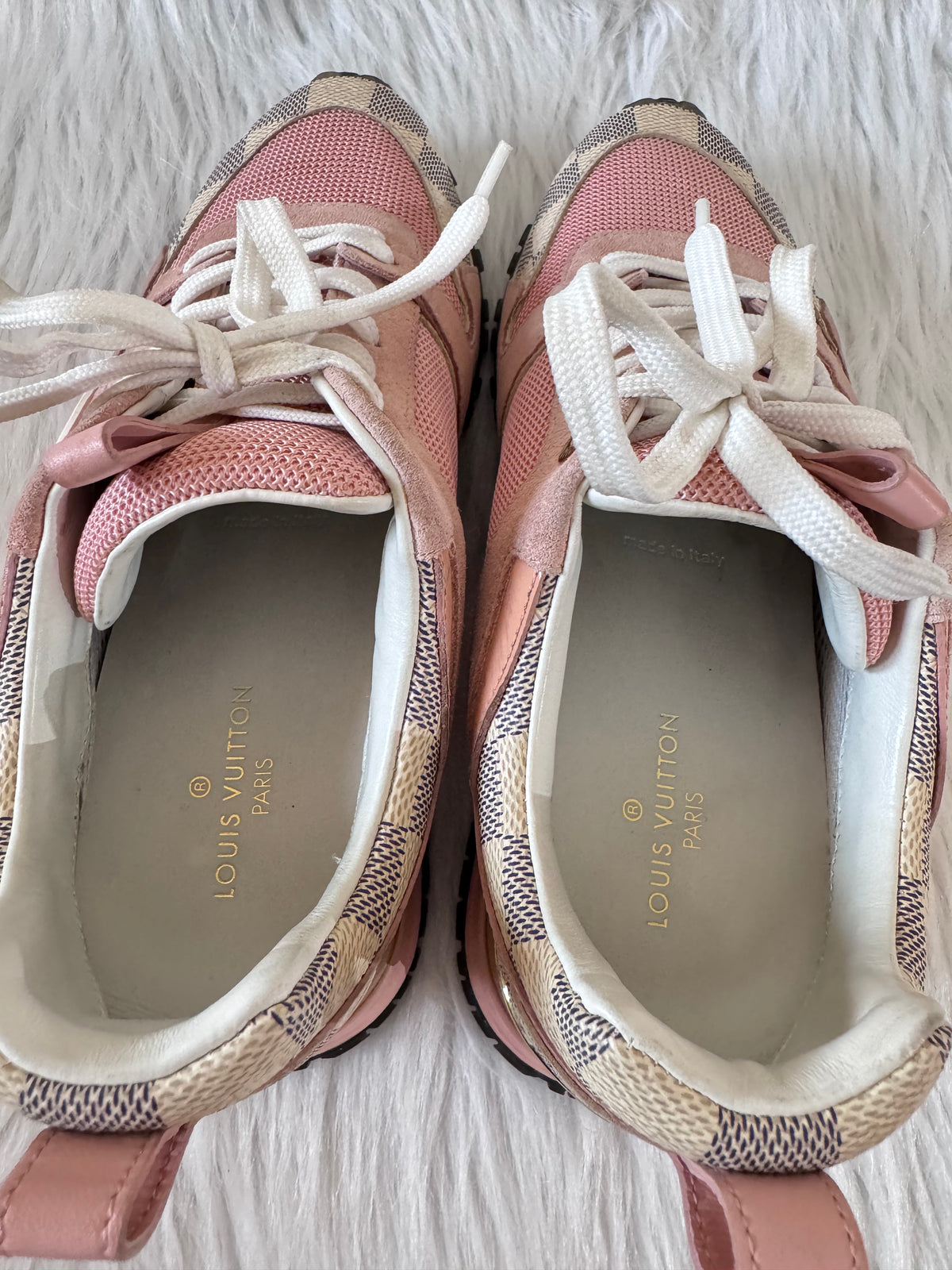 Louis Vuitton Run Away Pink Damier Azur Sneakers size 36