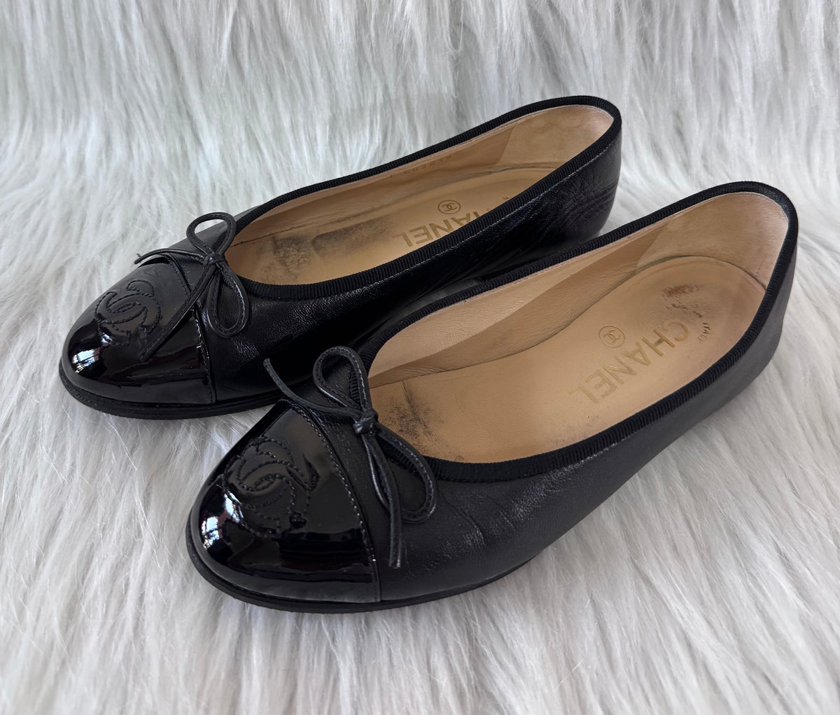 Chanel Classic Cap Toe Ballerina Flat Black size 34C
