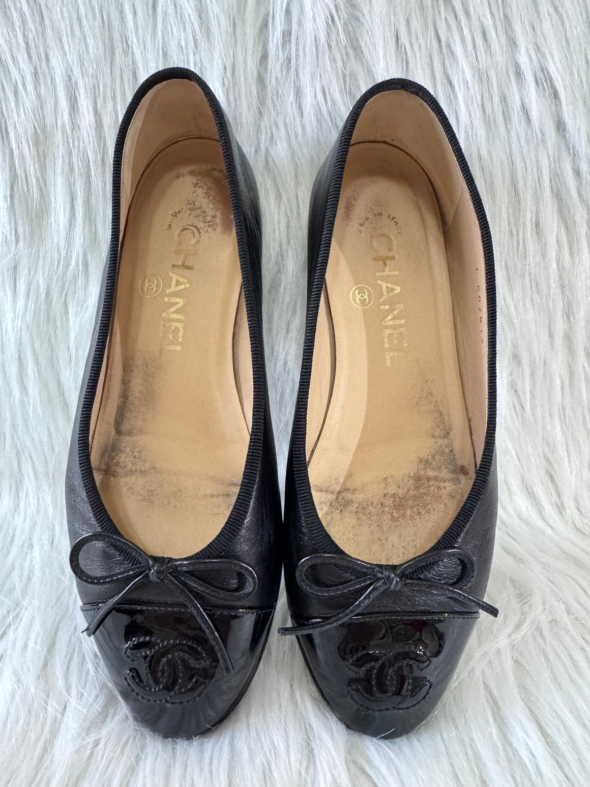 Chanel Classic Cap Toe Ballerina Flat Black size 34C
