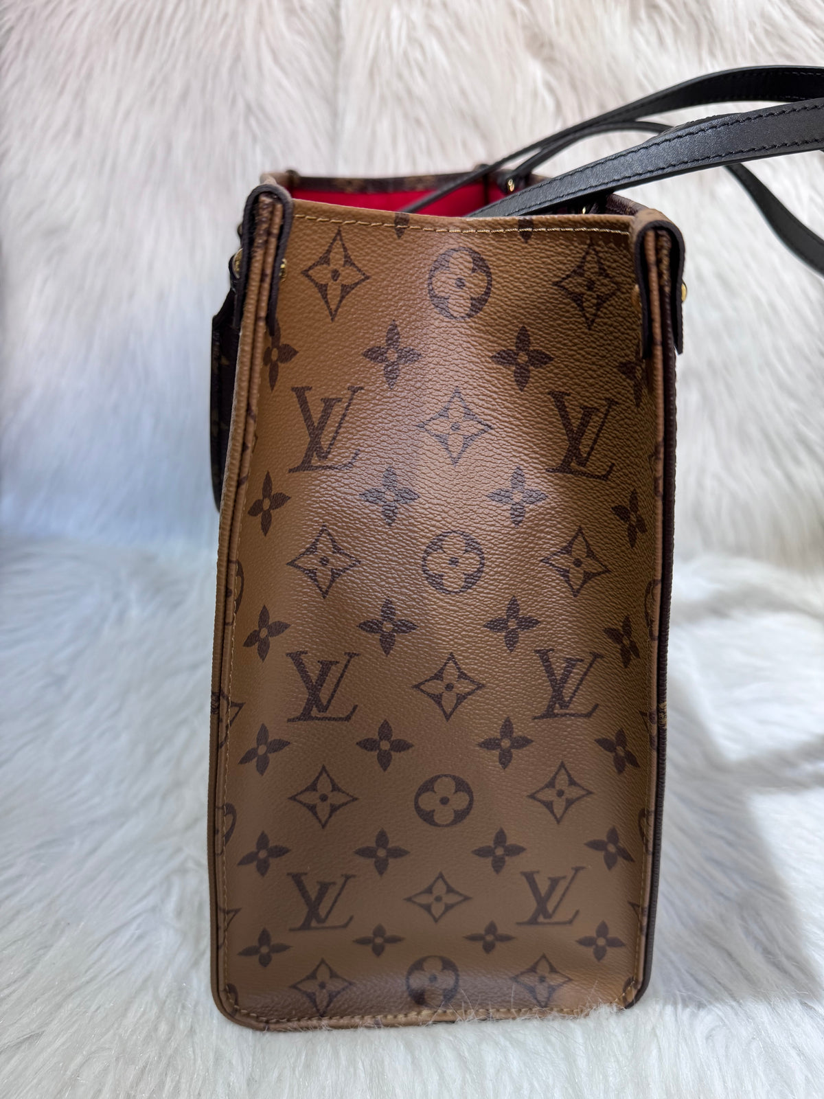 Louis Vuitton Monogram Reverse On the Go MM