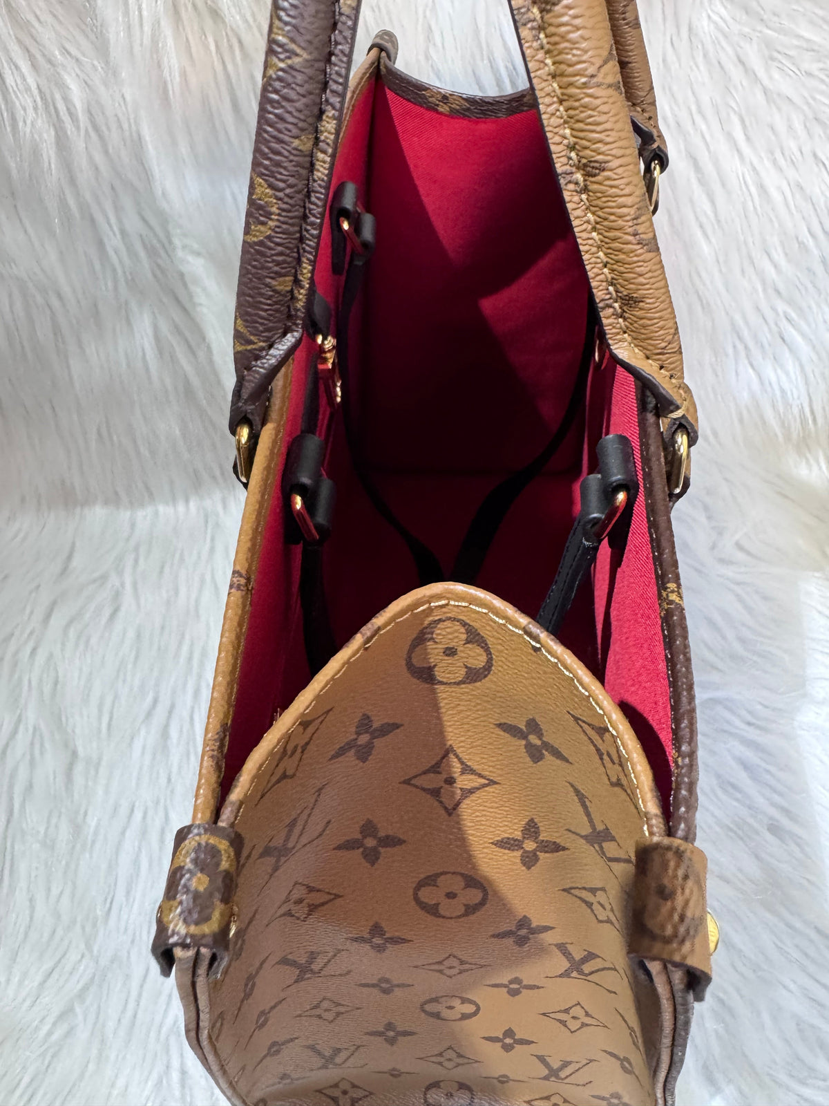 Louis Vuitton Monogram Reverse On the Go MM