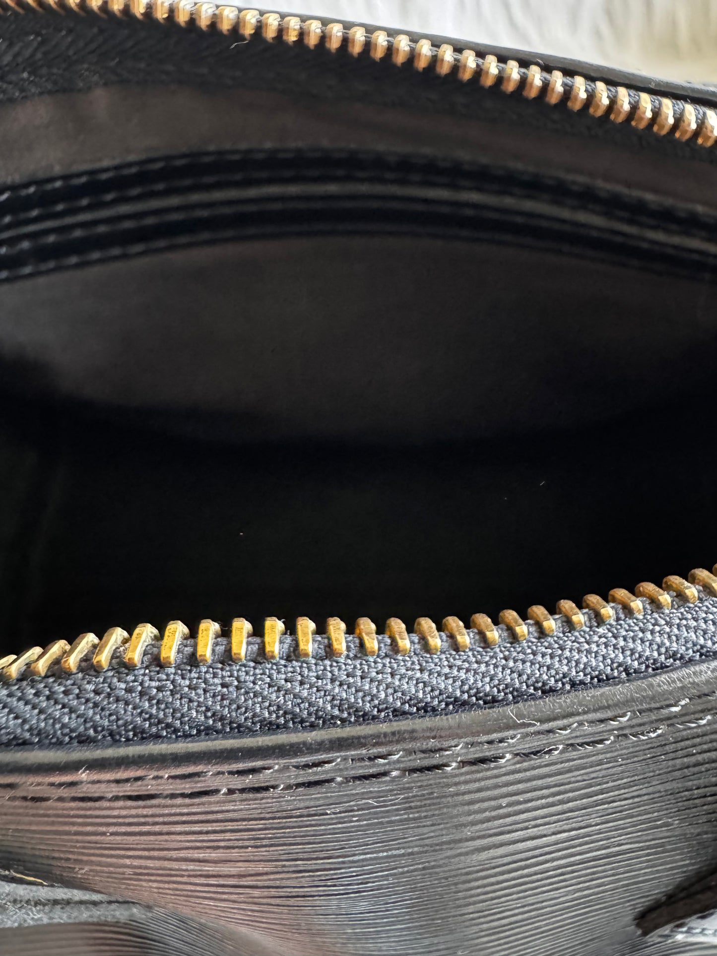 لويس فويتون نيفيرفول إم إم-دامييه إيبين