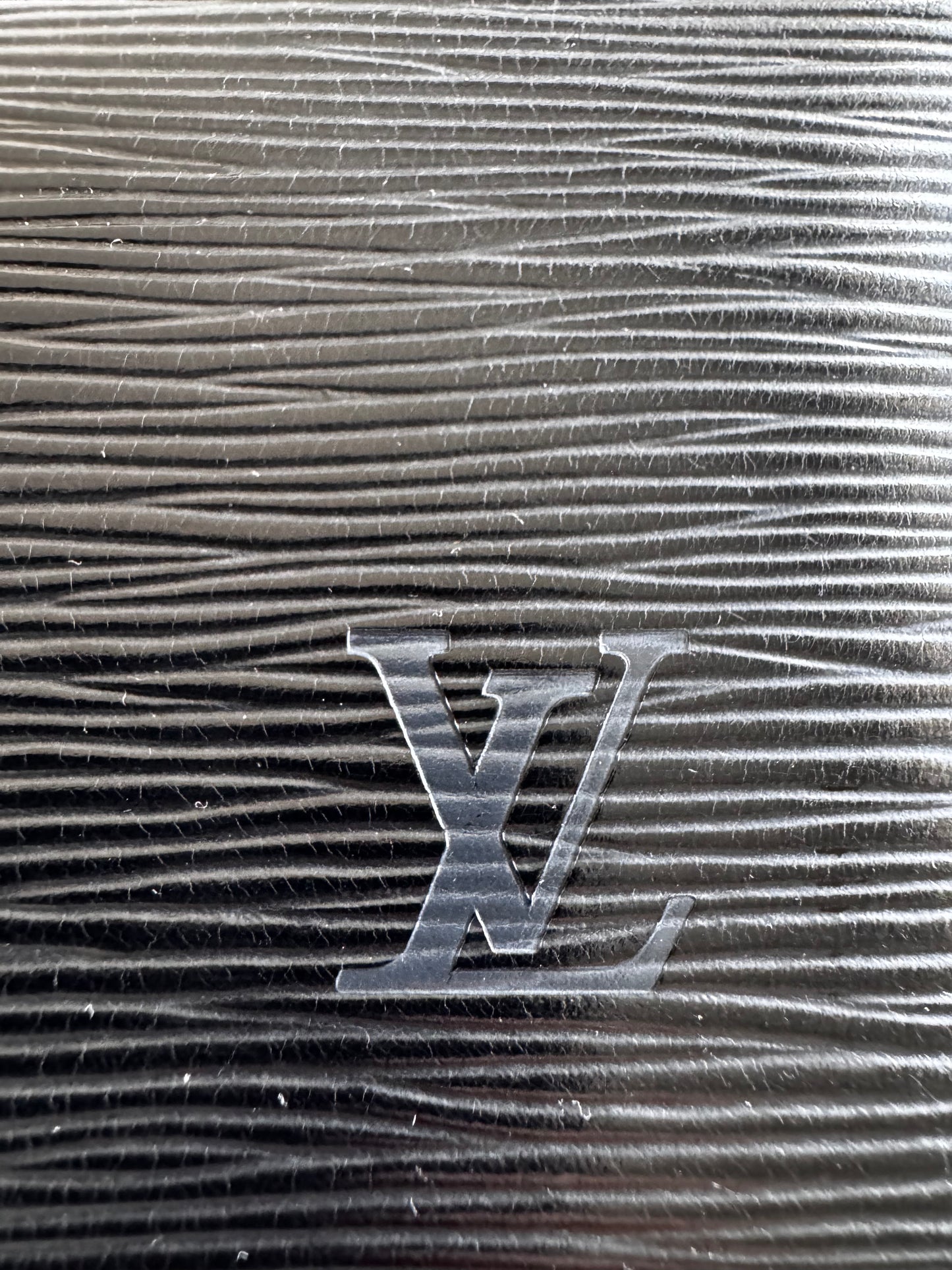 لويس فويتون نيفيرفول إم إم-دامييه إيبين