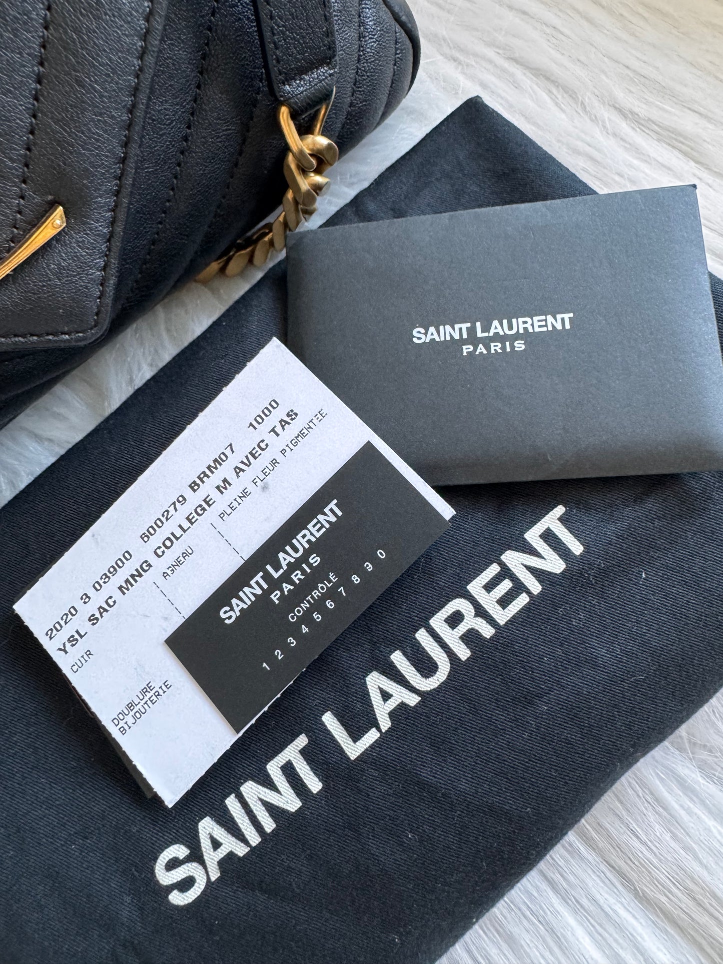 حقيبة سان لوران كاباس شيك - وردي