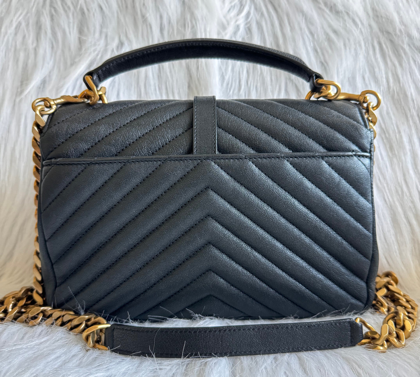 حقيبة سان لوران كاباس شيك - وردي