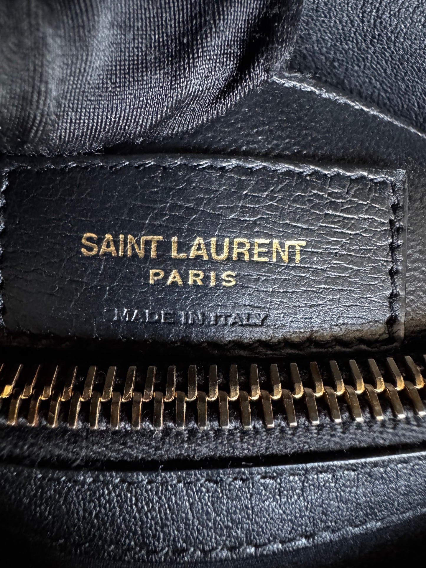 حقيبة سان لوران كاباس شيك - وردي