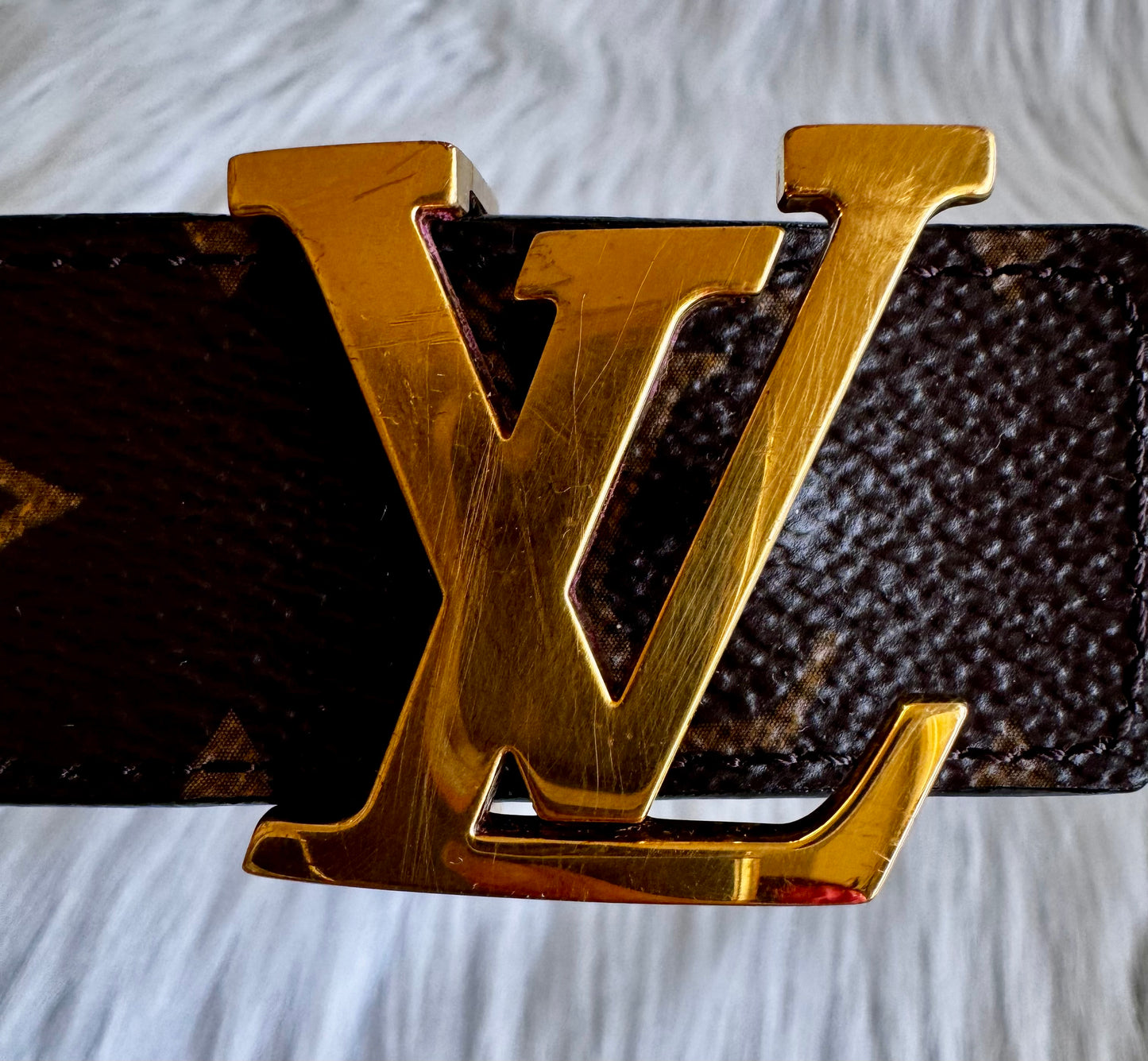 قلادة Louis Vuitton Essential V