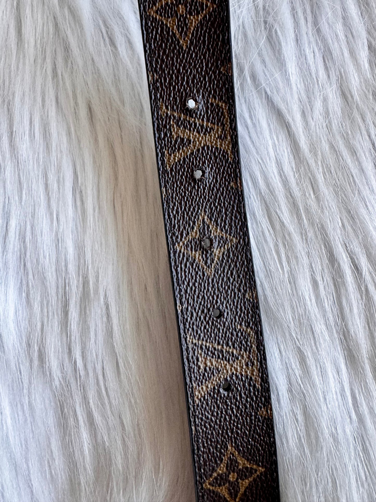 قلادة Louis Vuitton Essential V