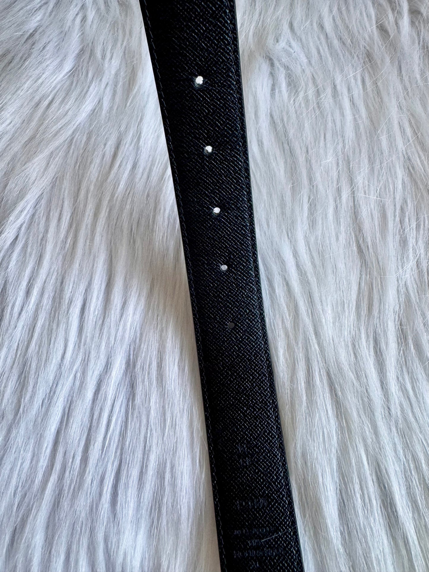 قلادة Louis Vuitton Essential V