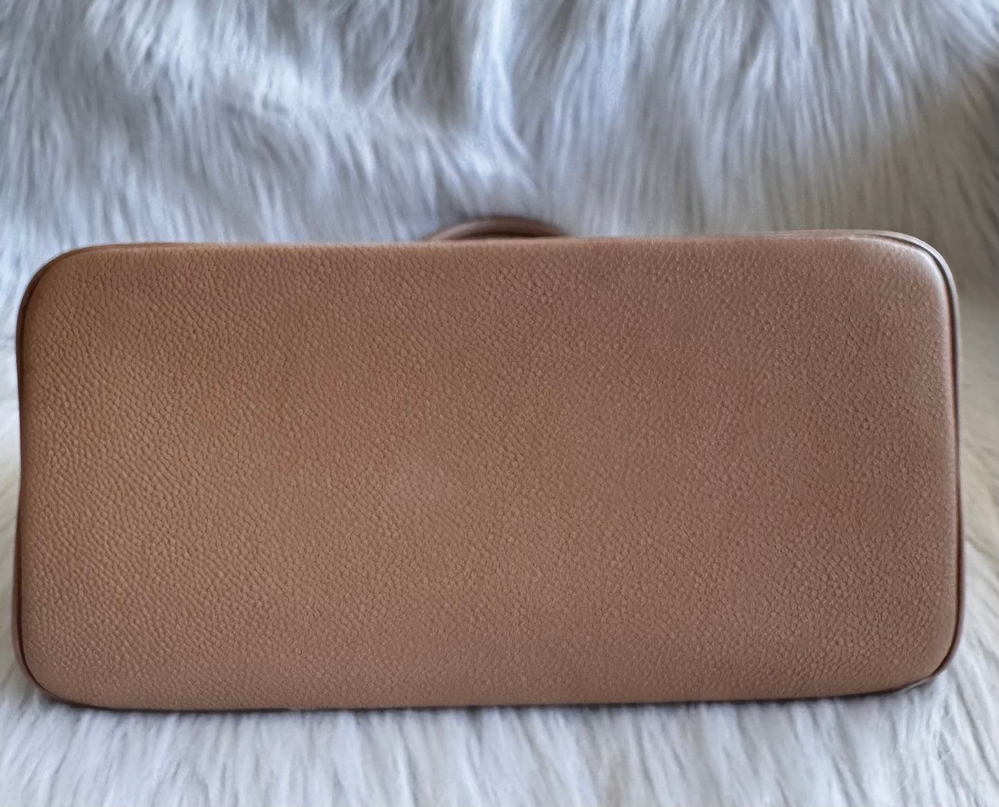 حقيبة شانيل شوكو بار بسلسلة من الجلد مع حقيبة شانيل كانفاس مجانية