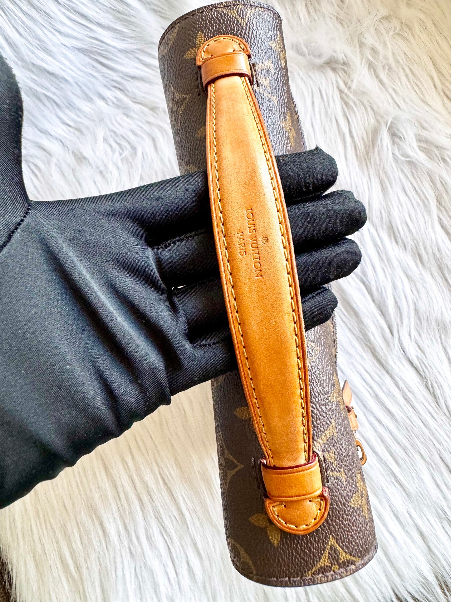 لويس فويتون نيفيرفول إم إم-دامييه إيبين