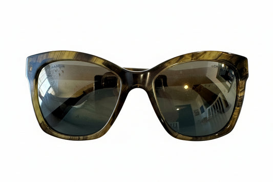 نظارة شمسية شانيل مربعة