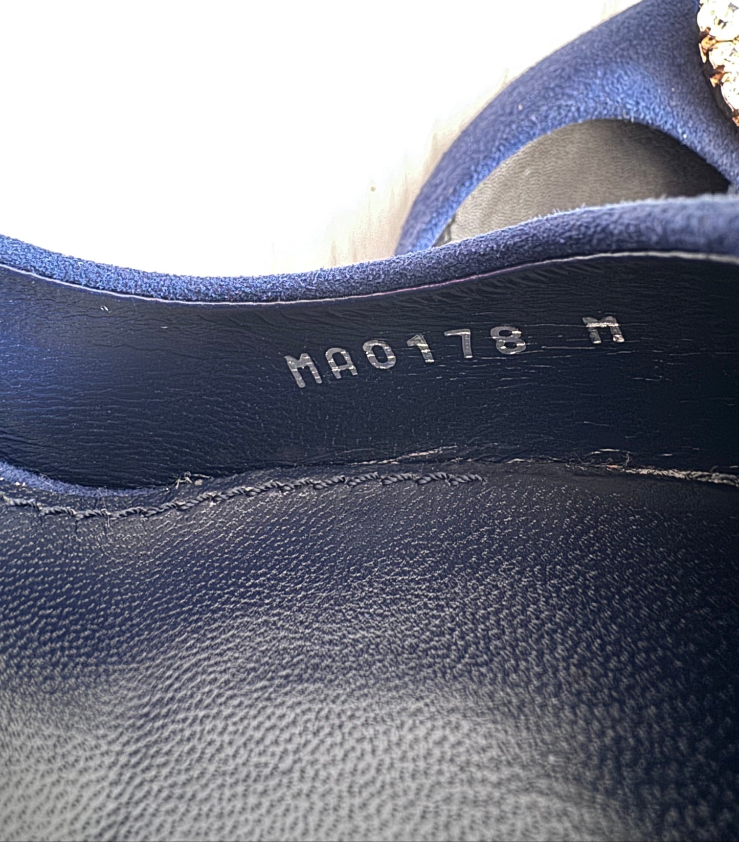 Louis Vuitton Madeleine Line Suede Blue Pump size 36.5