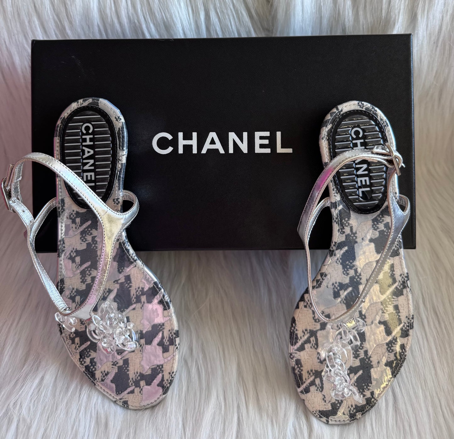 Chanel Clear Chain CC Logo Thong Tweed Flat Sandal size 35