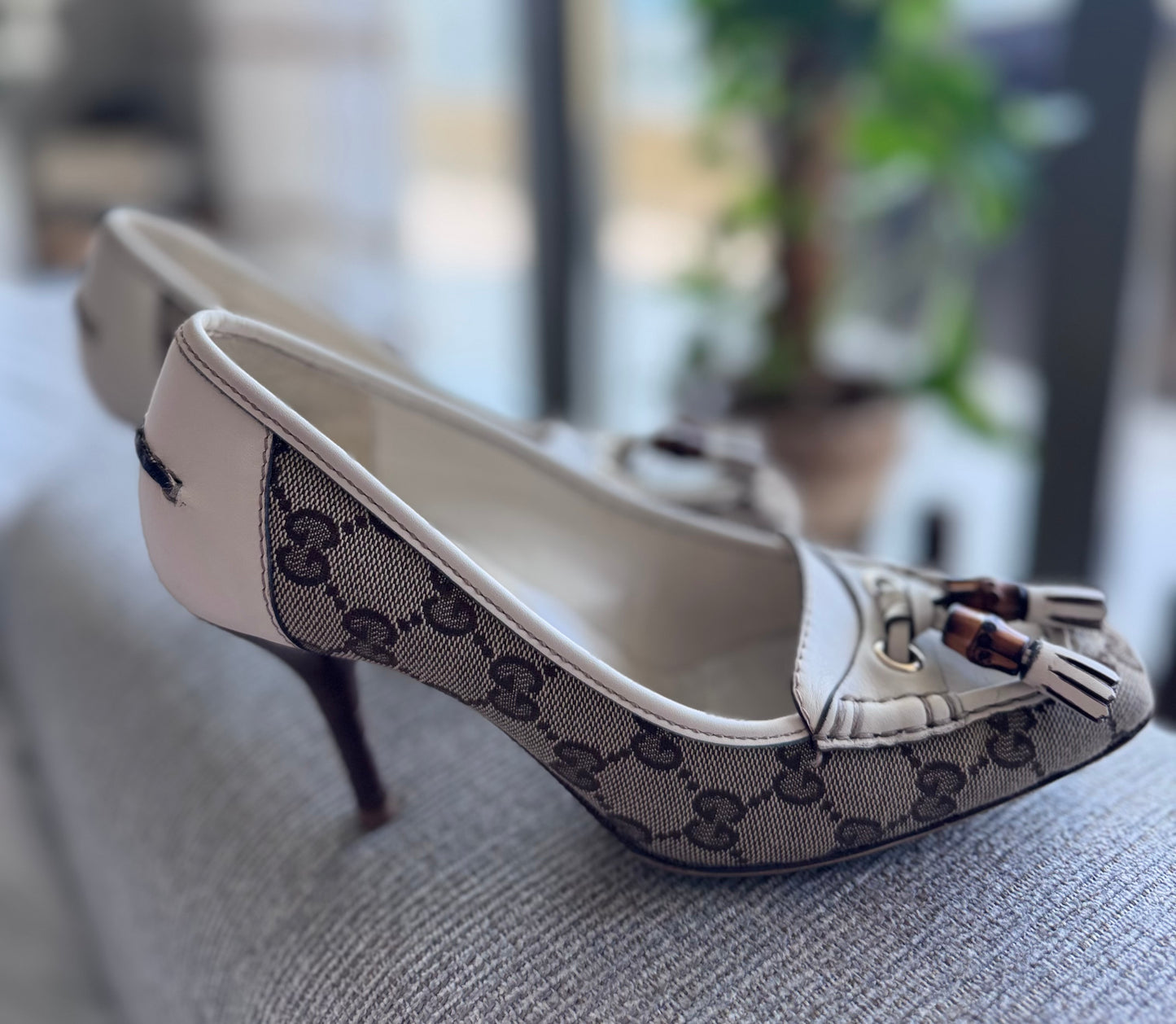 Gucci Monogram Leather Bamboo Tassel Loafer Pumps Size 36