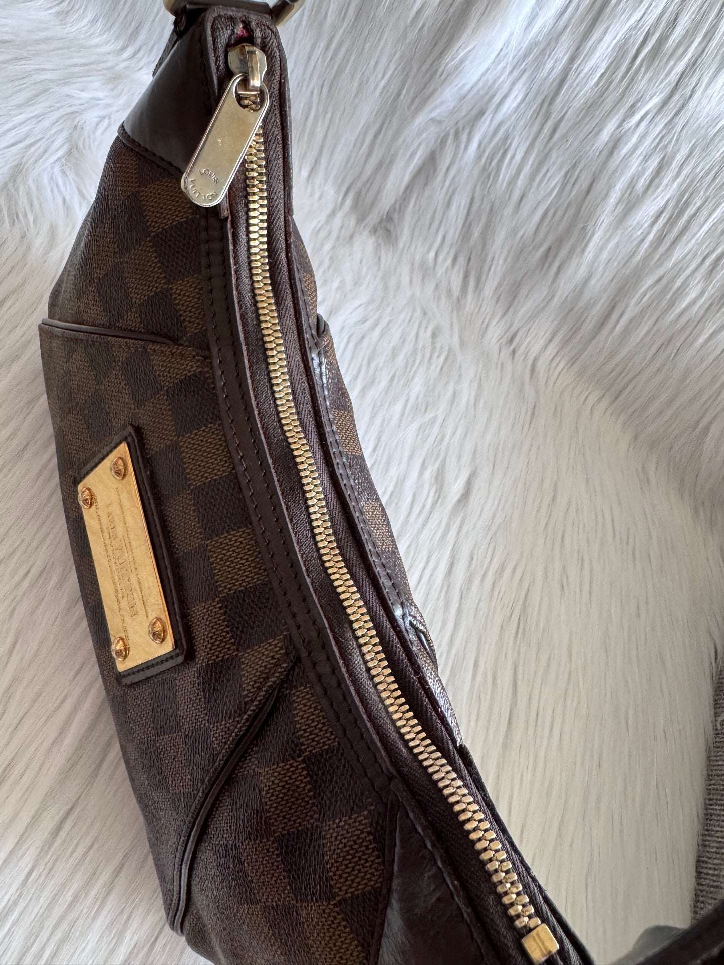 Louis Vuitton Damier Ebene Thames PM Shoulder Bag