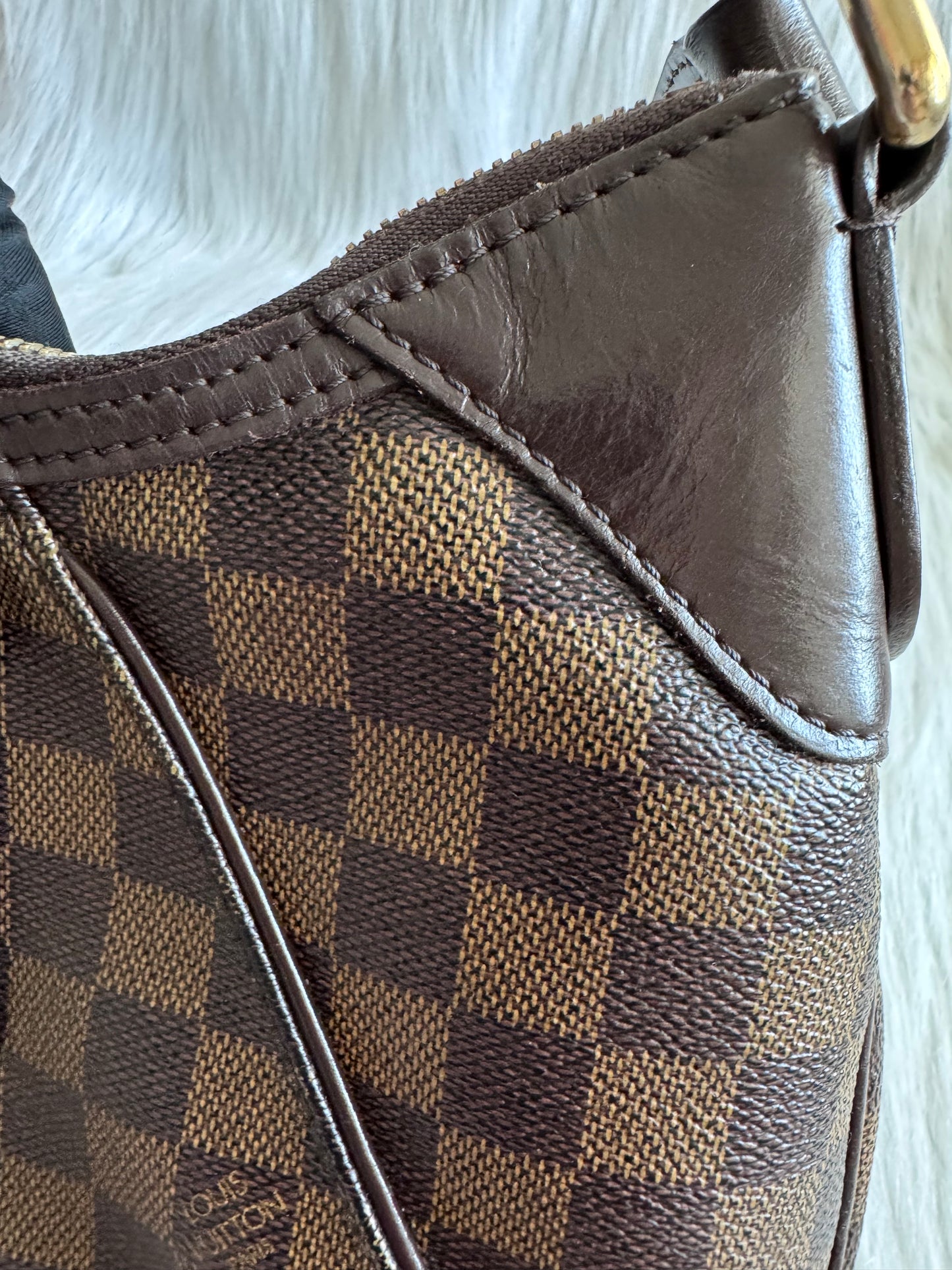 Louis Vuitton Damier Ebene Thames PM Shoulder Bag