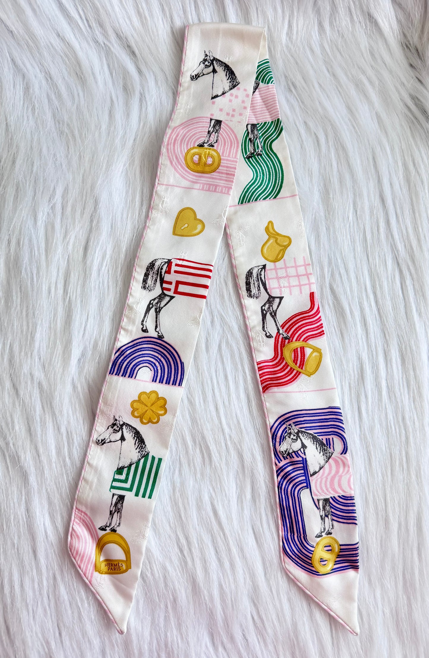 Hermes Garde Robe Pop Twilly