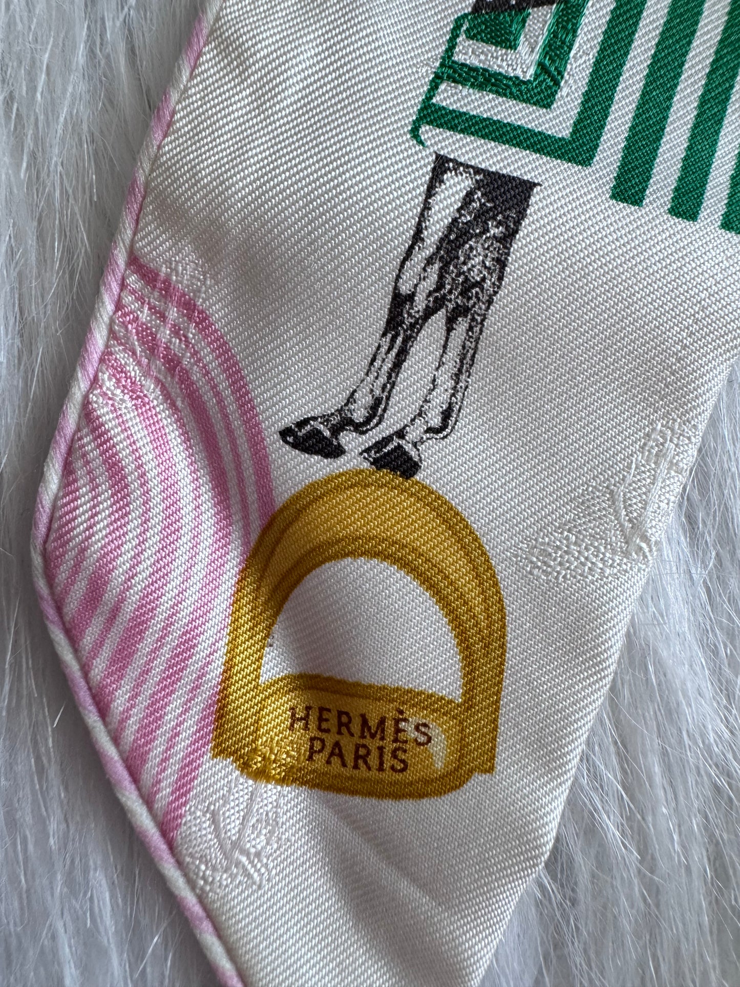 Hermes Garde Robe Pop Twilly