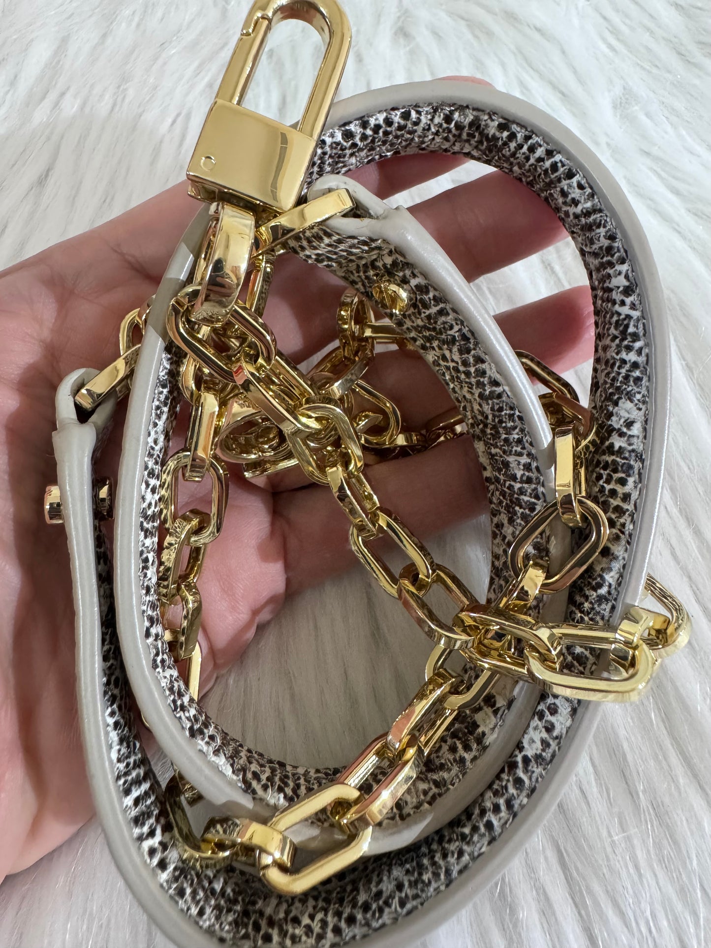 Tory Burch Robinson Envelope Chain Wallet