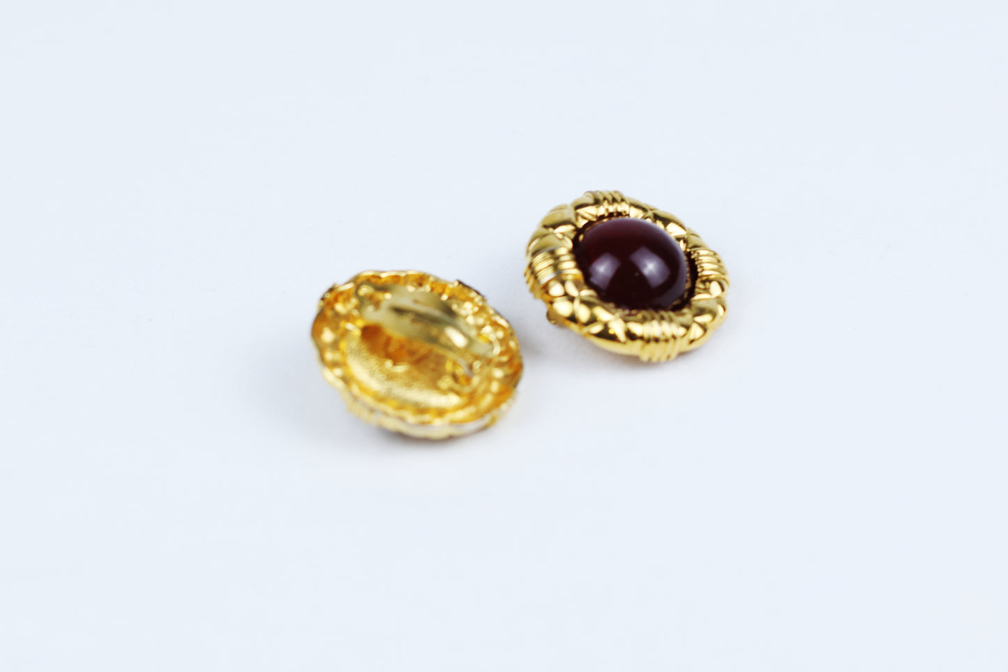 Chanel Gripoix (vintage) earrings - clip on