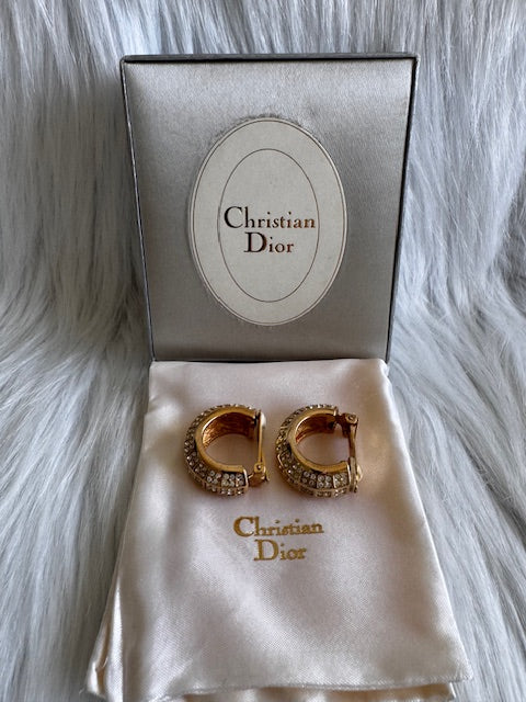 نظارة شمسية شانيل مربعة